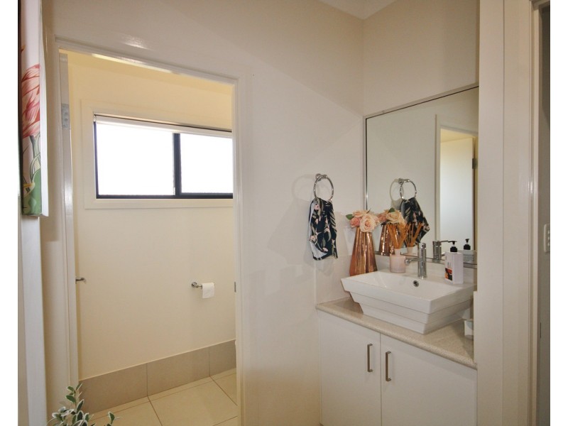 28 James Cook Drive, Dalby QLD 4405