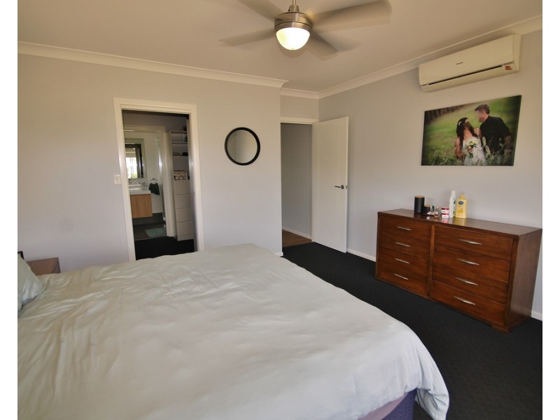 142 Sandalwood Avenue East, Dalby QLD 4405