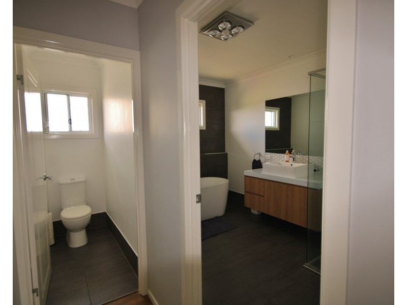 142 Sandalwood Avenue East, Dalby QLD 4405