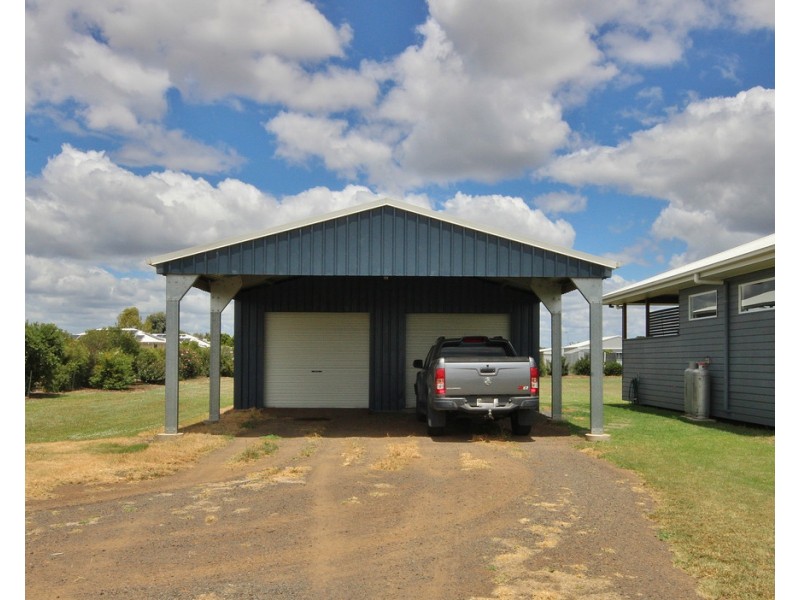 142 Sandalwood Avenue East, Dalby QLD 4405