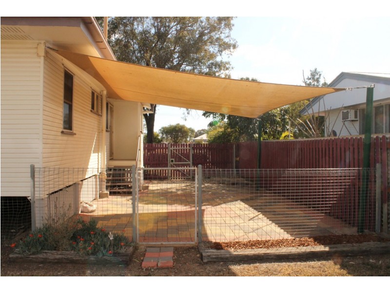 10 Mary Street, Dalby QLD 4405