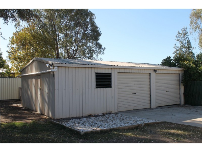 82 Nicholson Street, Dalby QLD 4405