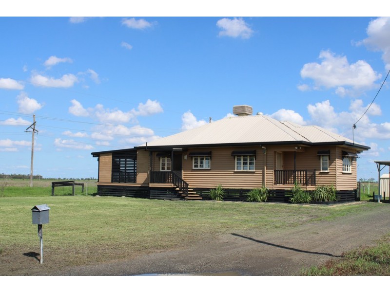 104 Hedge Road, Dalby QLD 4405