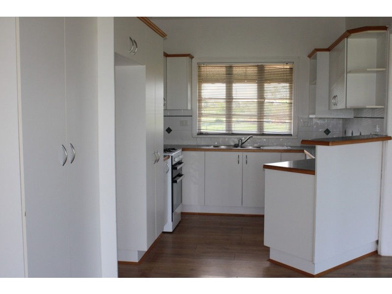 104 Hedge Road, Dalby QLD 4405