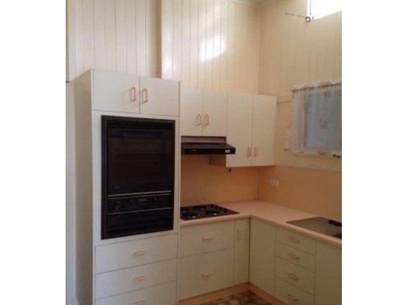 78 Pratten Street, Dalby QLD 4405