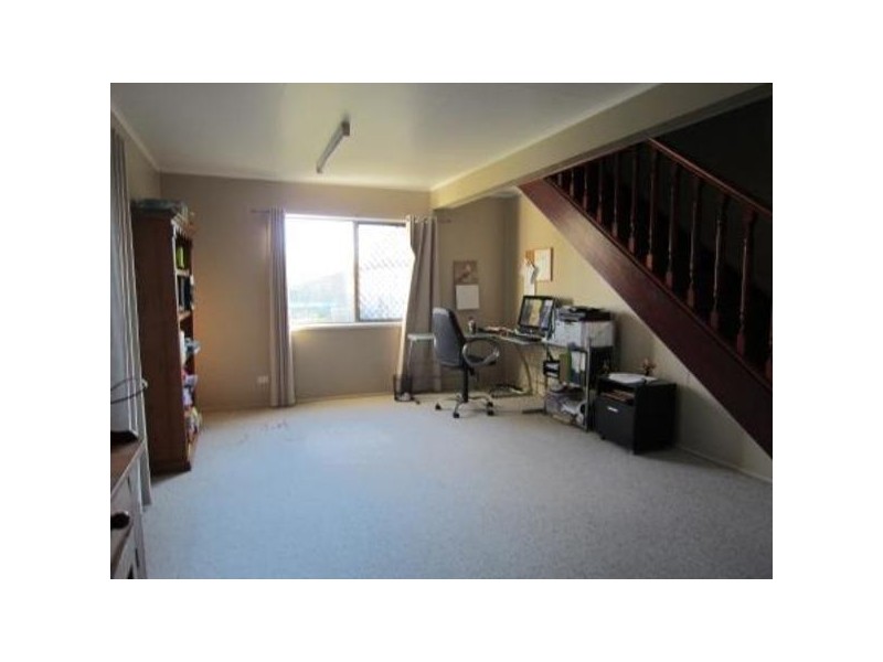 42 Palmer Street, Dalby QLD 4405