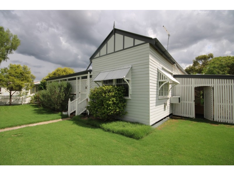 56 Moreton Street, Dalby QLD 4405