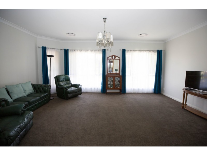 6 Kurrajong Drive, Dalby QLD 4405