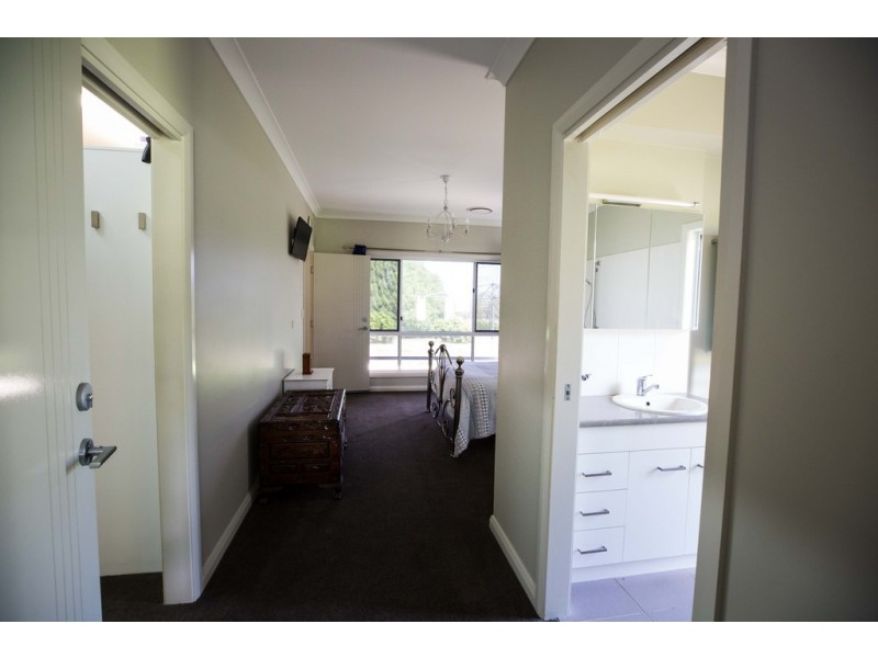 6 Kurrajong Drive, Dalby QLD 4405