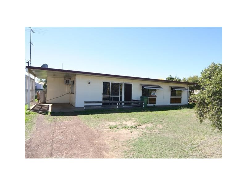 9 McQueen Street, Dalby QLD 4405