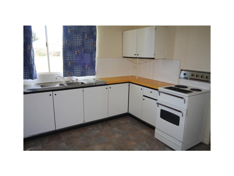 9 McQueen Street, Dalby QLD 4405