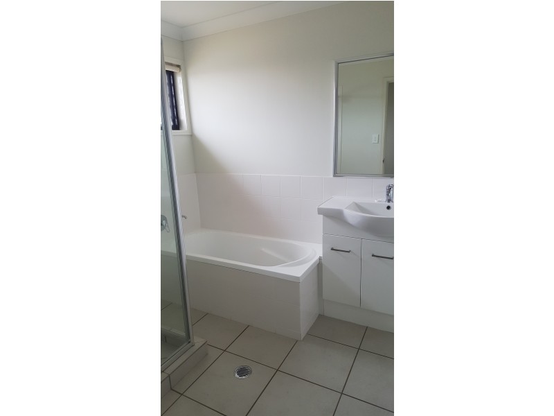 64 Diggers Drive, Dalby QLD 4405