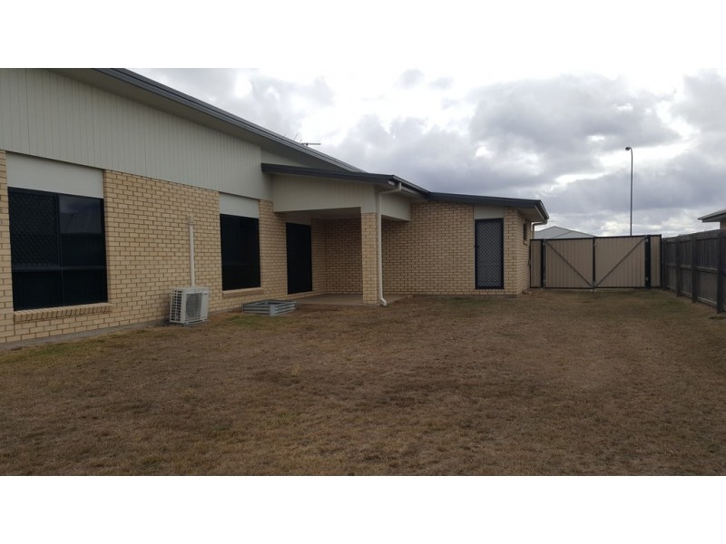 64 Diggers Drive, Dalby QLD 4405