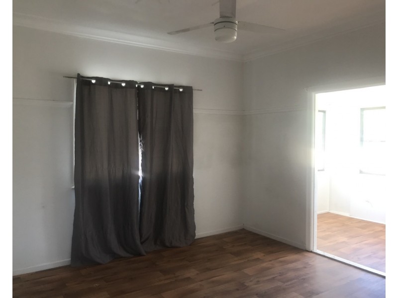 1 Amelia Street, Dalby QLD 4405