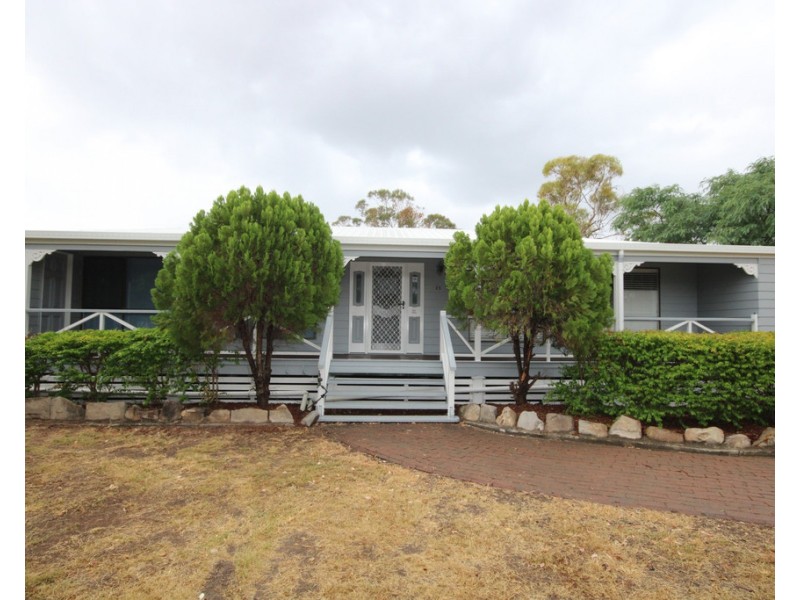 25 College Crescent, Dalby QLD 4405