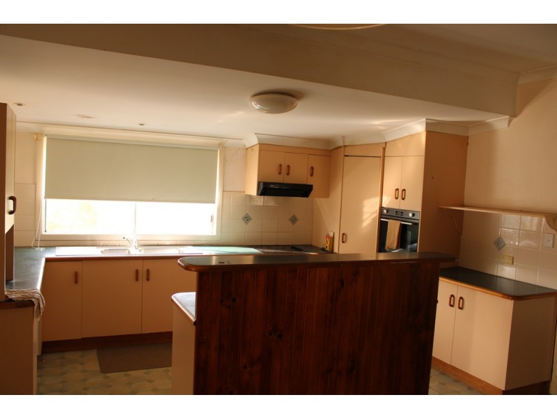 24 Wambo Street, Dalby QLD 4405