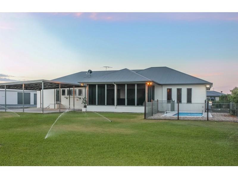 103 Southern Cross Drive, Dalby QLD 4405