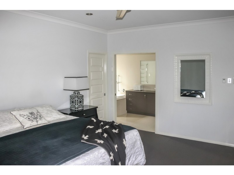 103 Southern Cross Drive, Dalby QLD 4405