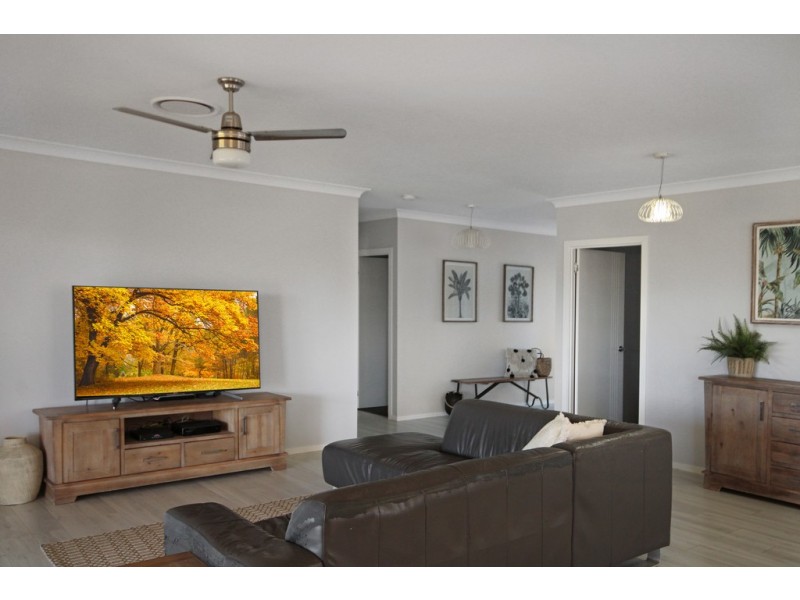 127 Southern Cross Drive, Dalby QLD 4405