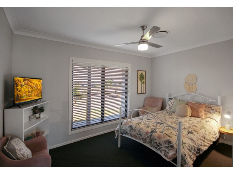 127 Southern Cross Drive, Dalby QLD 4405