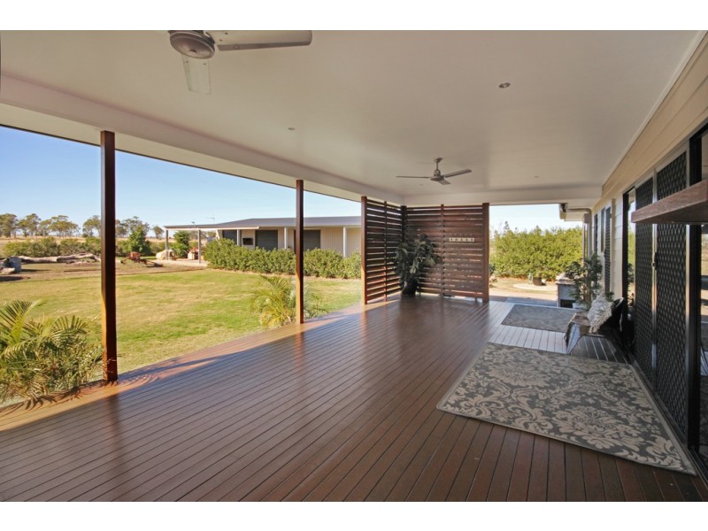 127 Southern Cross Drive, Dalby QLD 4405