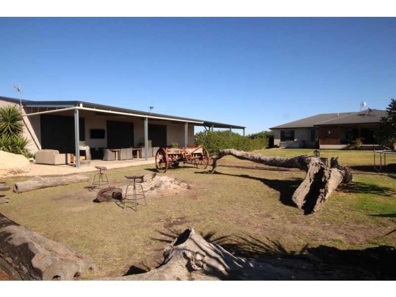 127 Southern Cross Drive, Dalby QLD 4405