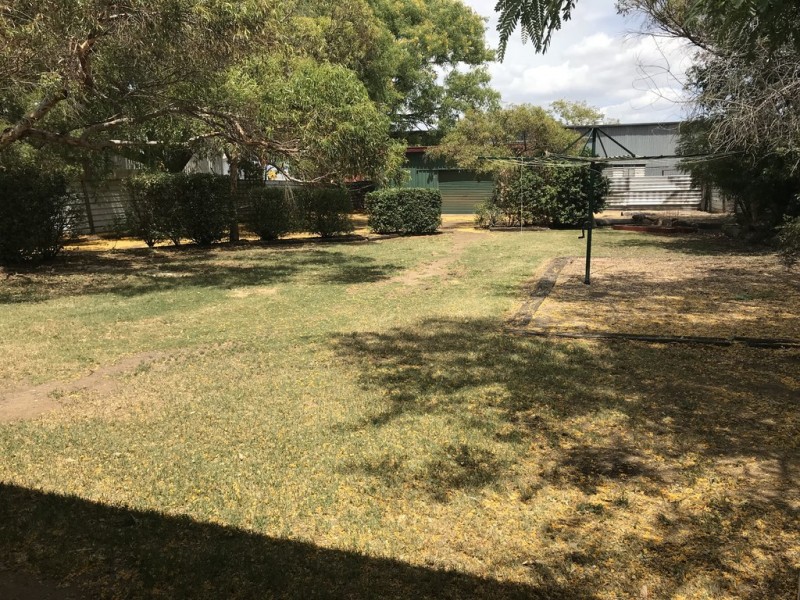 4 Bird Street, Dalby QLD 4405