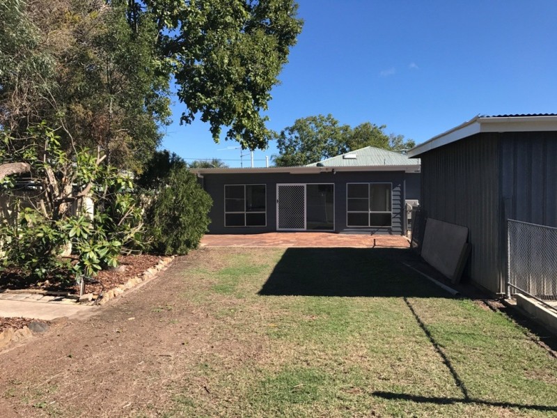 14 Walsh Street, Dalby QLD 4405