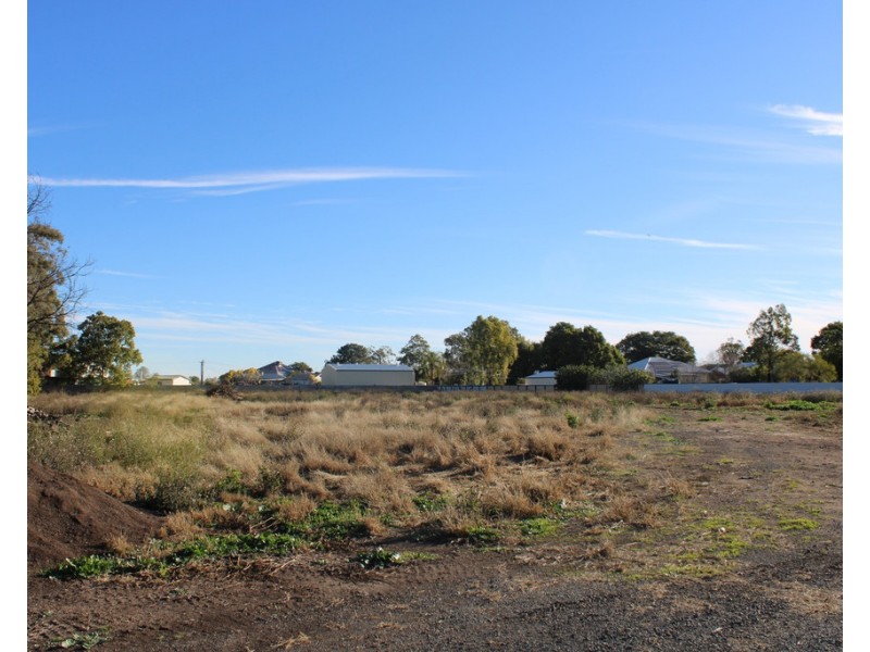 166 Condamine Street, Dalby QLD 4405