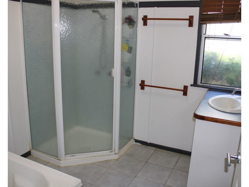 34 Pratten Street, Dalby QLD 4405