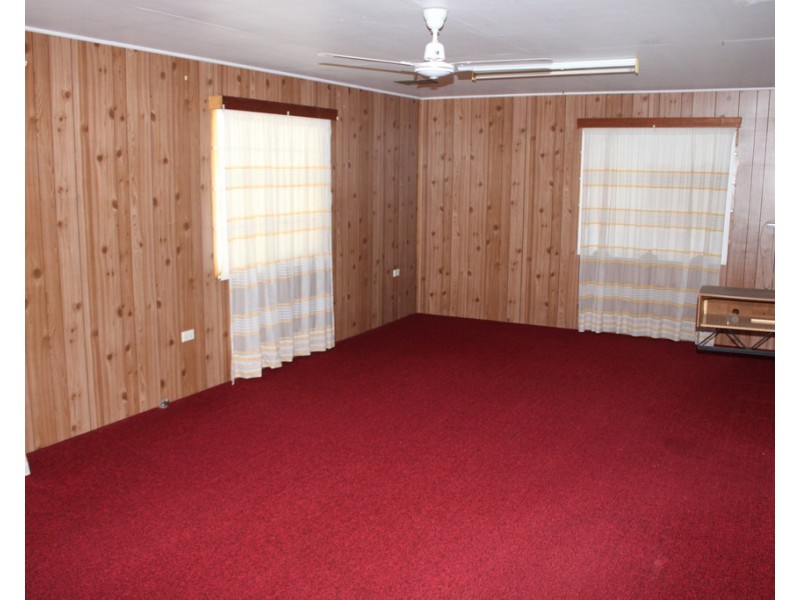 128 Bunya Street, Dalby QLD 4405
