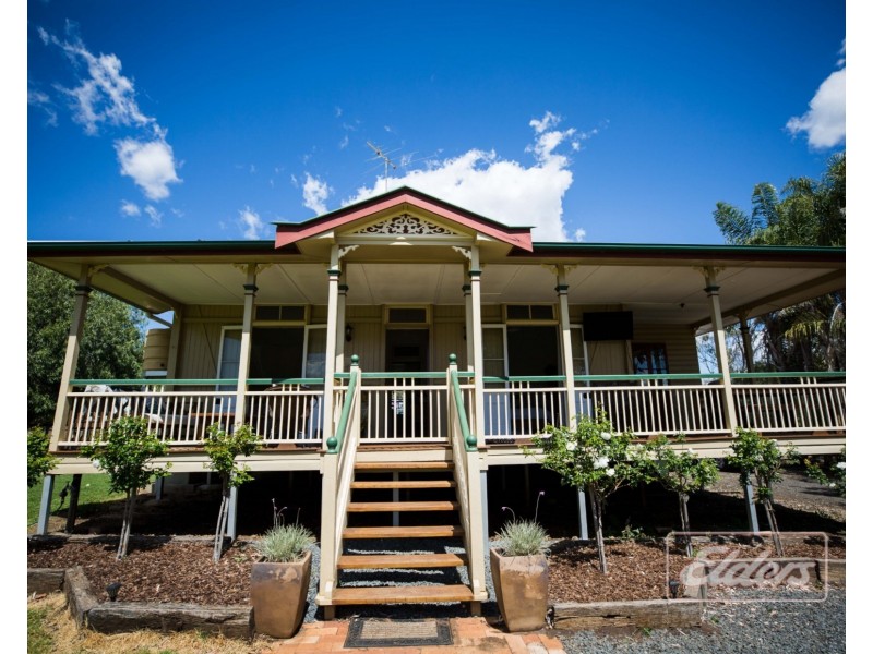 11 Kurrajong Drive, Dalby QLD 4405