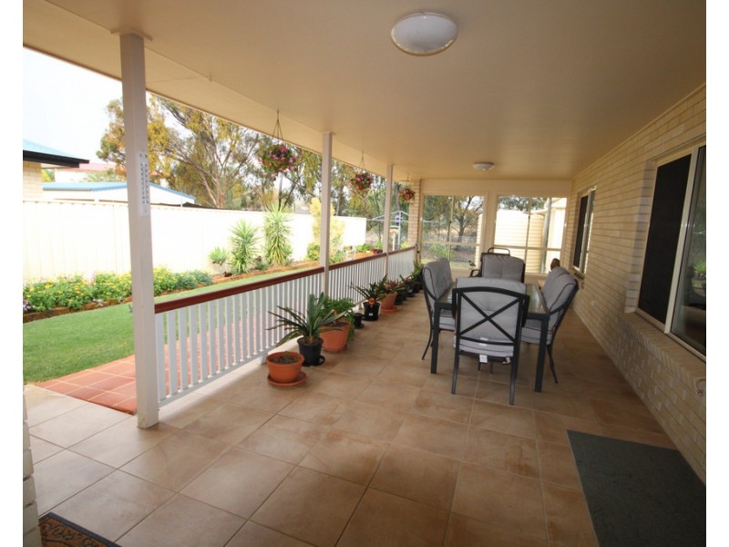 10 Jacaranda Court, Dalby QLD 4405