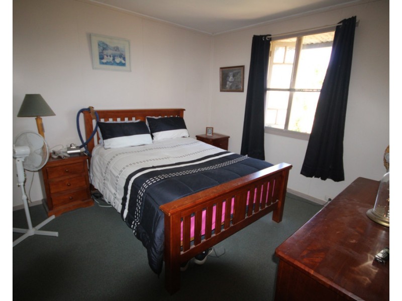 47 Dennis Street, Bell QLD 4408