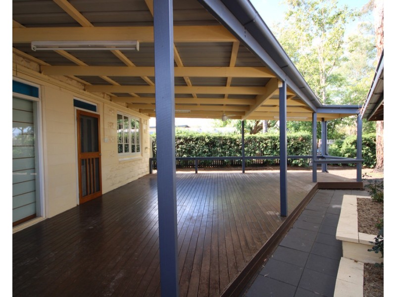 9 Wooburn Street, Dalby QLD 4405