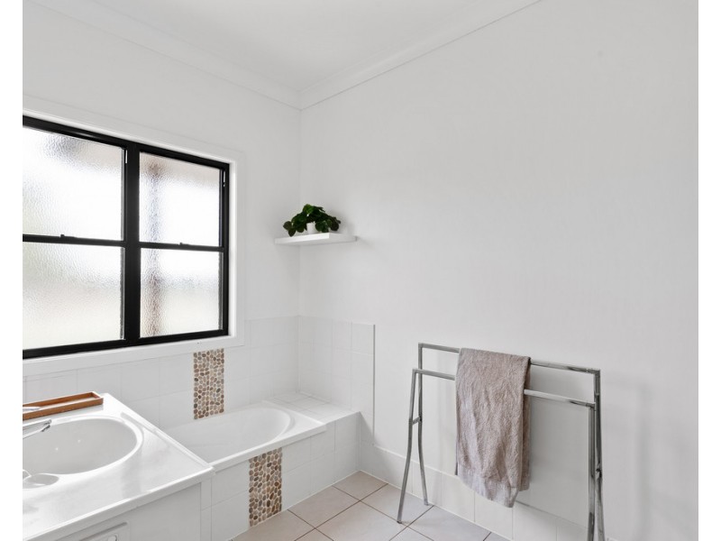 36 Mahon Road, Dalby QLD 4405