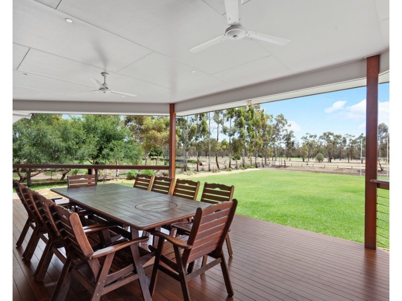 36 Mahon Road, Dalby QLD 4405