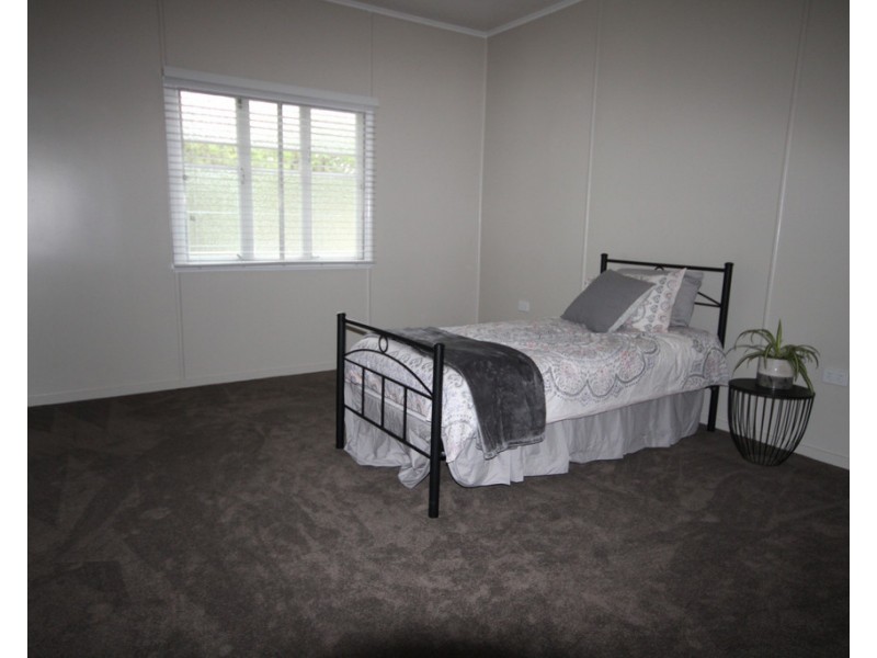 18 Geisel Street, Dalby QLD 4405