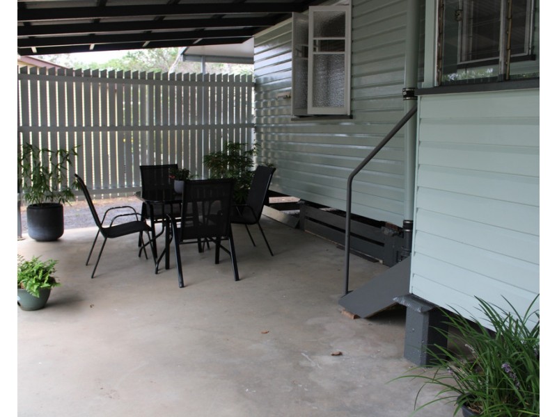 18 Geisel Street, Dalby QLD 4405