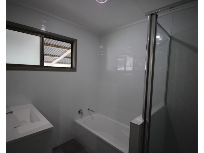 2 Wren Street, Dalby QLD 4405