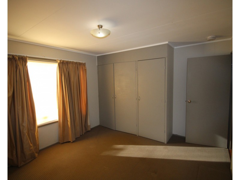 2 Wren Street, Dalby QLD 4405