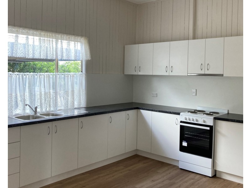 11 Dennis Street, Bell QLD 4408