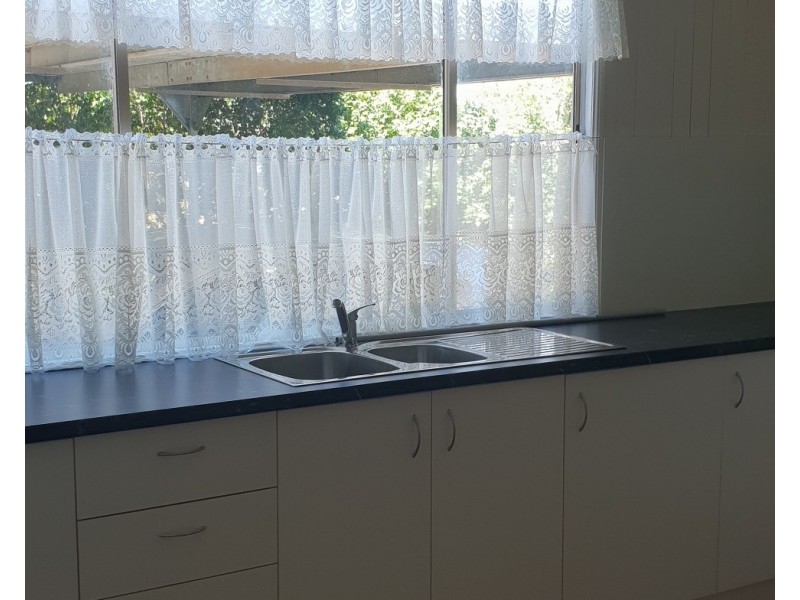 11 Dennis Street, Bell QLD 4408