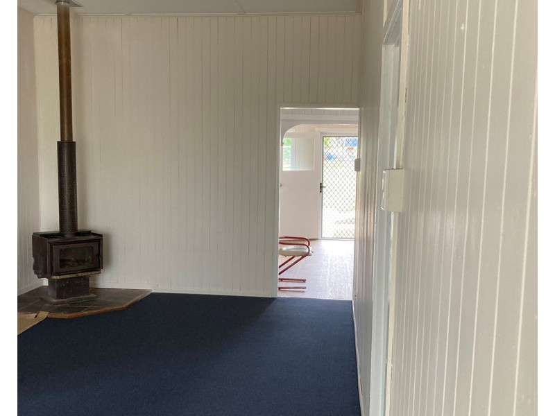 11 Dennis Street, Bell QLD 4408