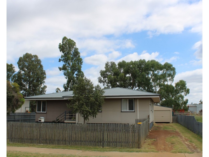 17 Wyley Street, Dalby QLD 4405