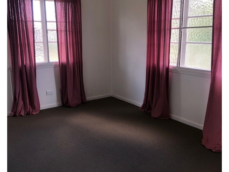 54 Myall Street, Dalby QLD 4405