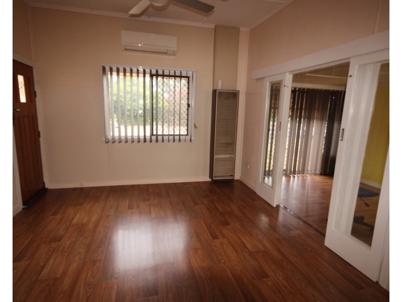 39 Edward Street, Dalby QLD 4405