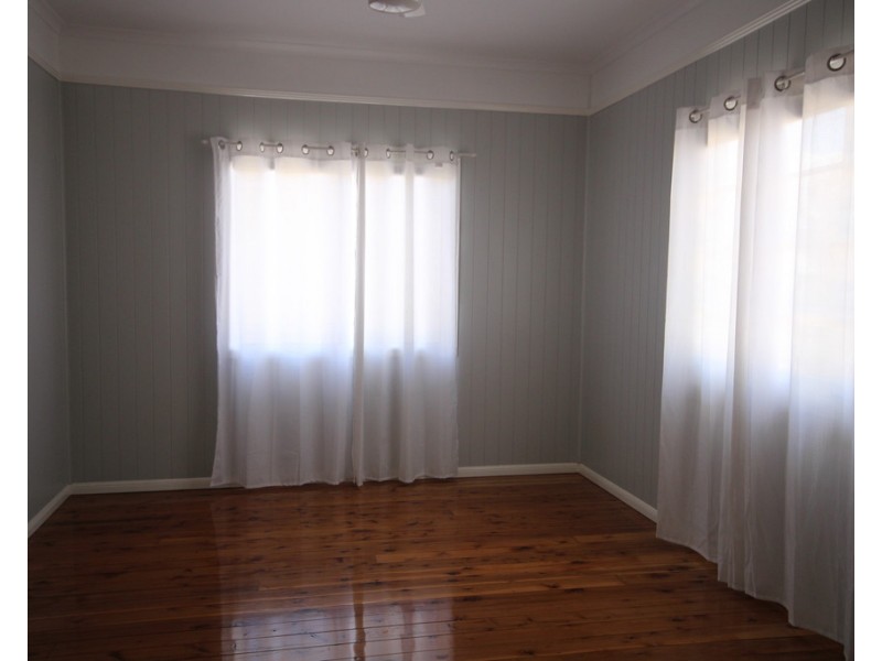 14 Beck Street, Dalby QLD 4405