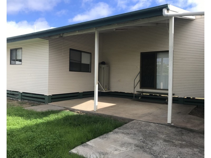 32 Edward Street, Dalby QLD 4405