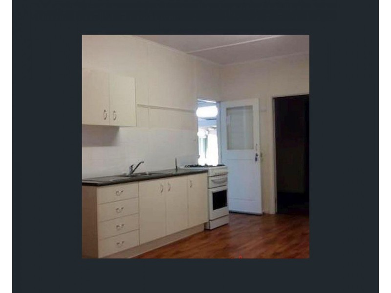 2 Blaxland Road, Dalby QLD 4405